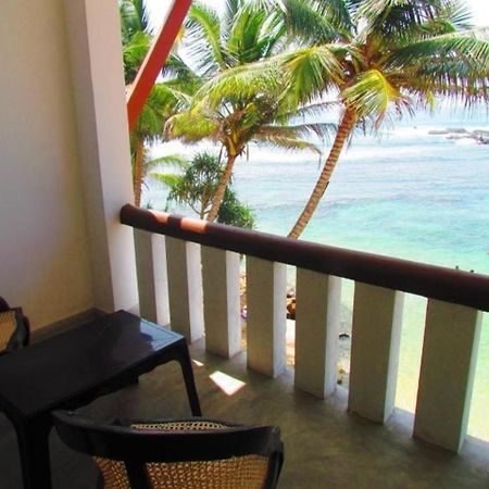 Miltons Beach Resort Unawatuna Extérieur photo