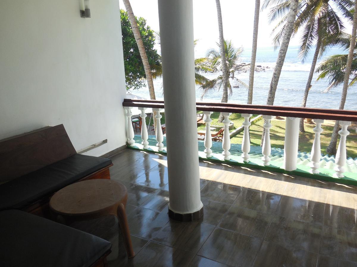 Miltons Beach Resort Unawatuna Extérieur photo