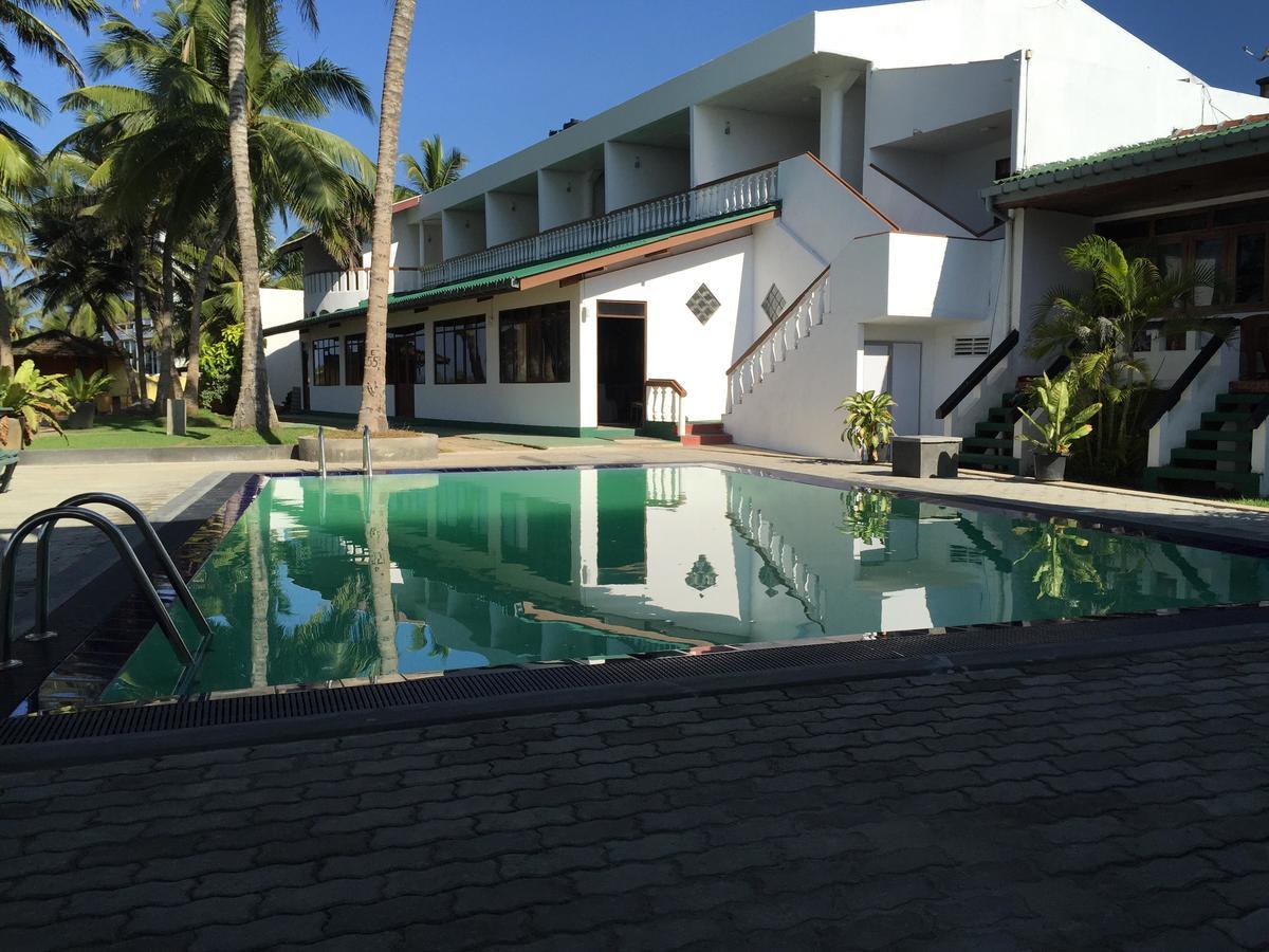Miltons Beach Resort Unawatuna Extérieur photo