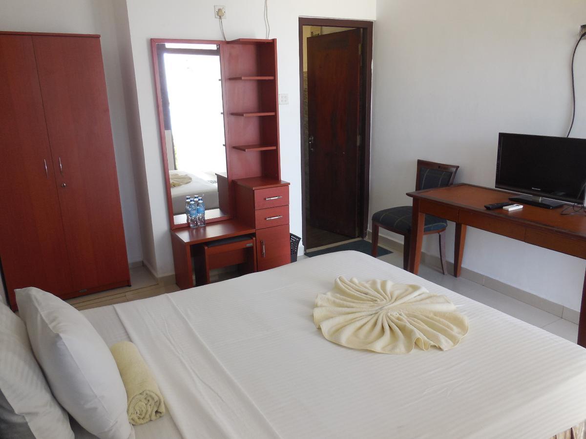 Miltons Beach Resort Unawatuna Extérieur photo