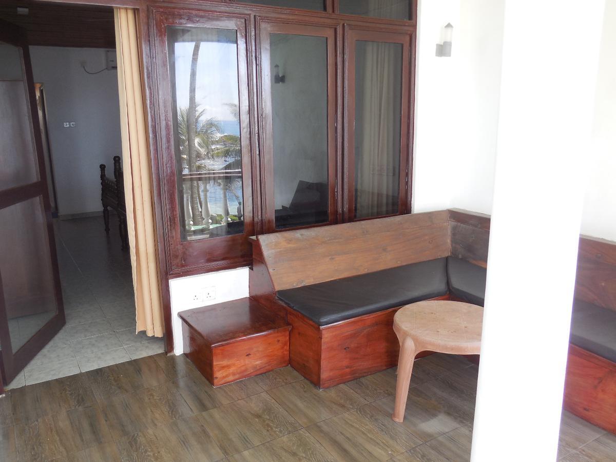 Miltons Beach Resort Unawatuna Extérieur photo