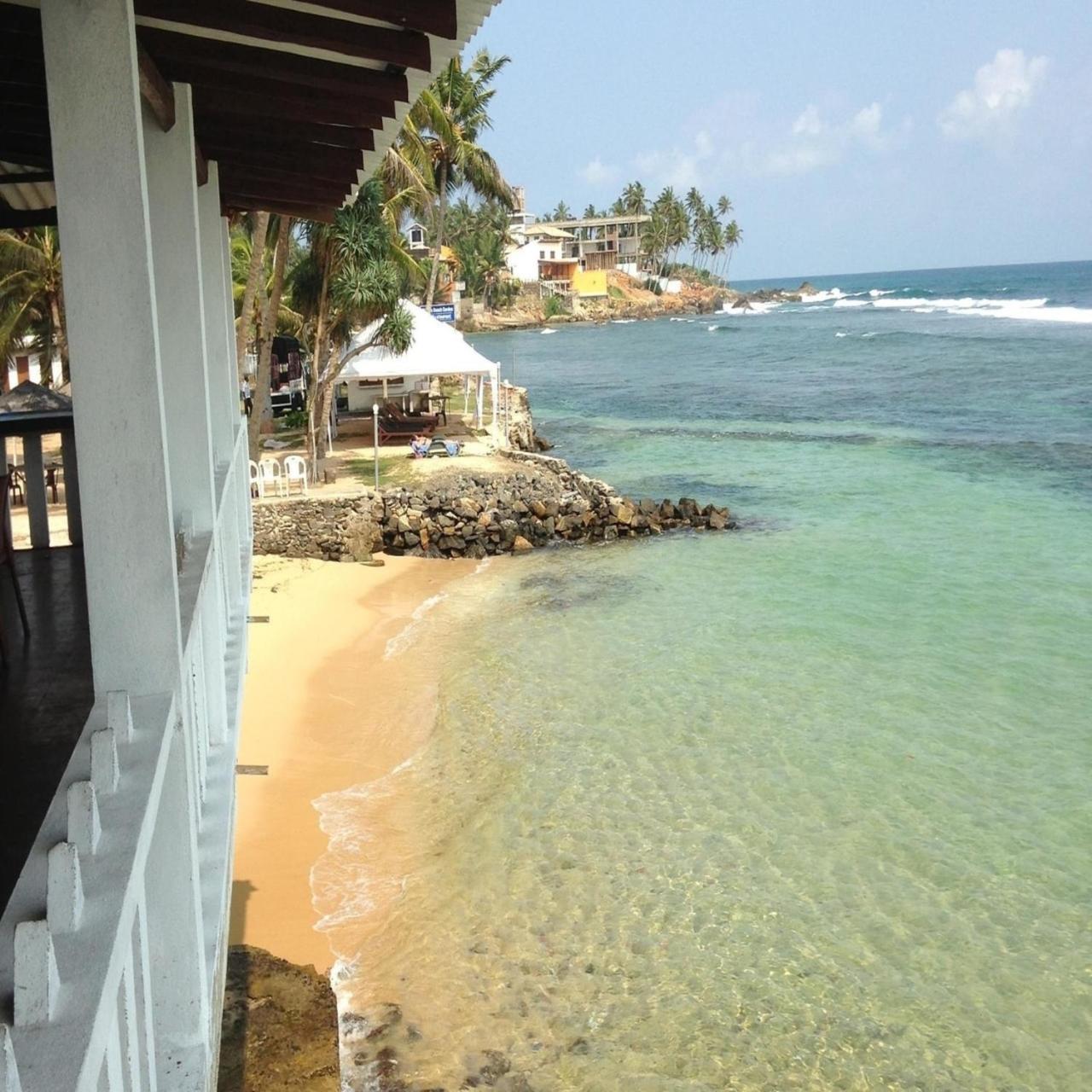 Miltons Beach Resort Unawatuna Extérieur photo