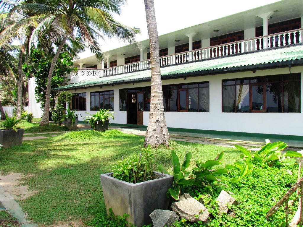 Miltons Beach Resort Unawatuna Extérieur photo